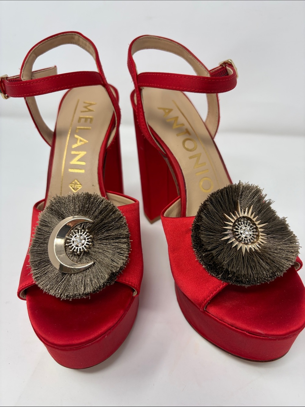 Antonio Melani Red Satin Gold Sun Moon Brown Fringe Platform Sandals Size 6